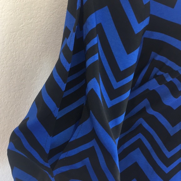 iZ Byer blue and black chevron dress size large - Picture 3 of 7